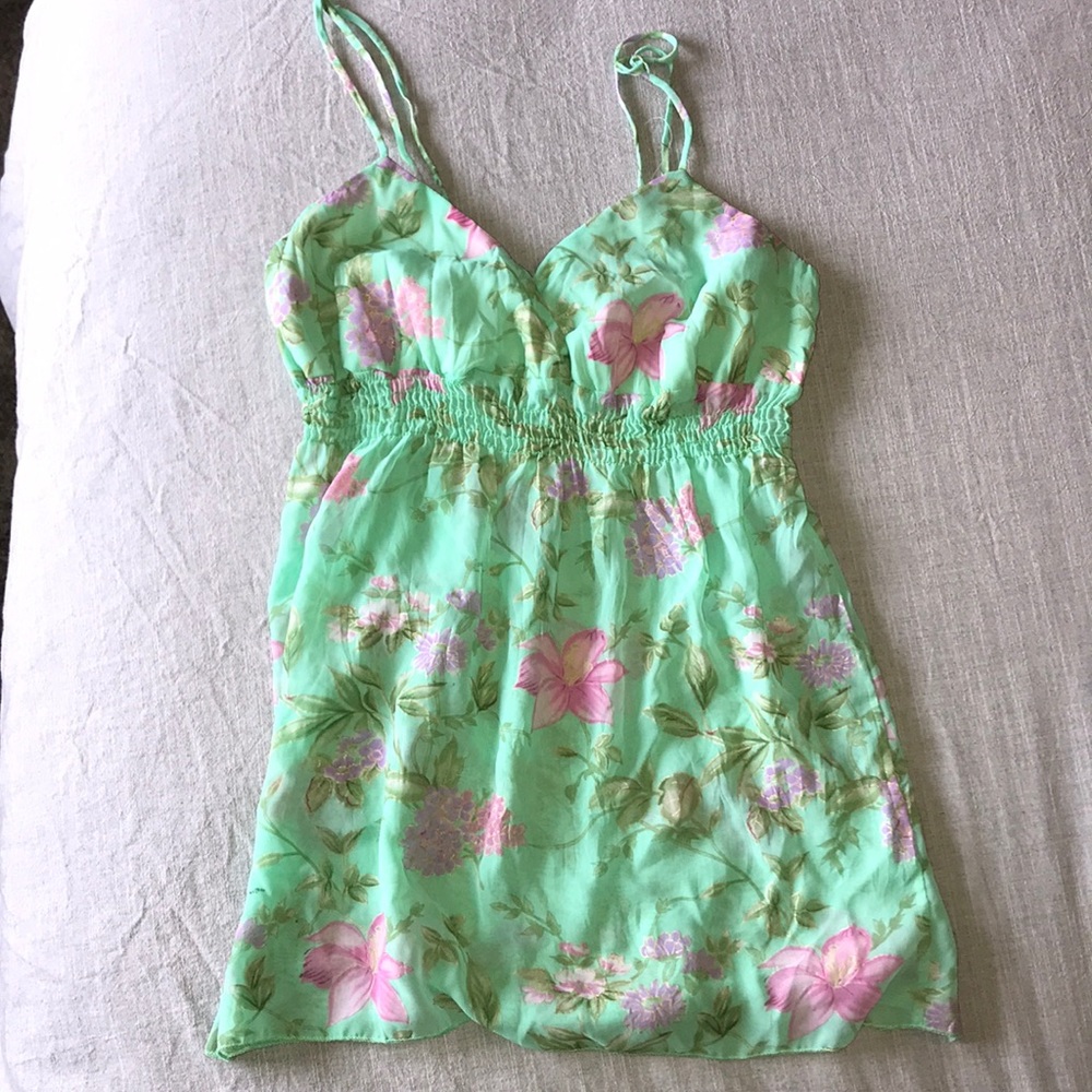 Ladies XXI (Forever 21) floral chiffon top